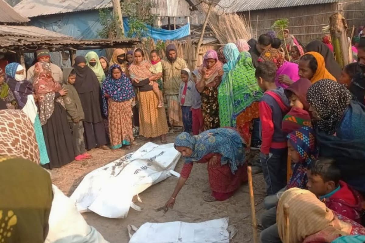 নাটোরে আগুনে পুড়ে মা-মেয়ের মর্মান্তিক মৃত্যু