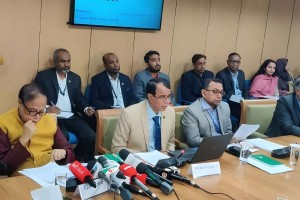 নীতি সুদ অপরিবর্তিত রেখে মুদ্রানীতি ঘোষণা