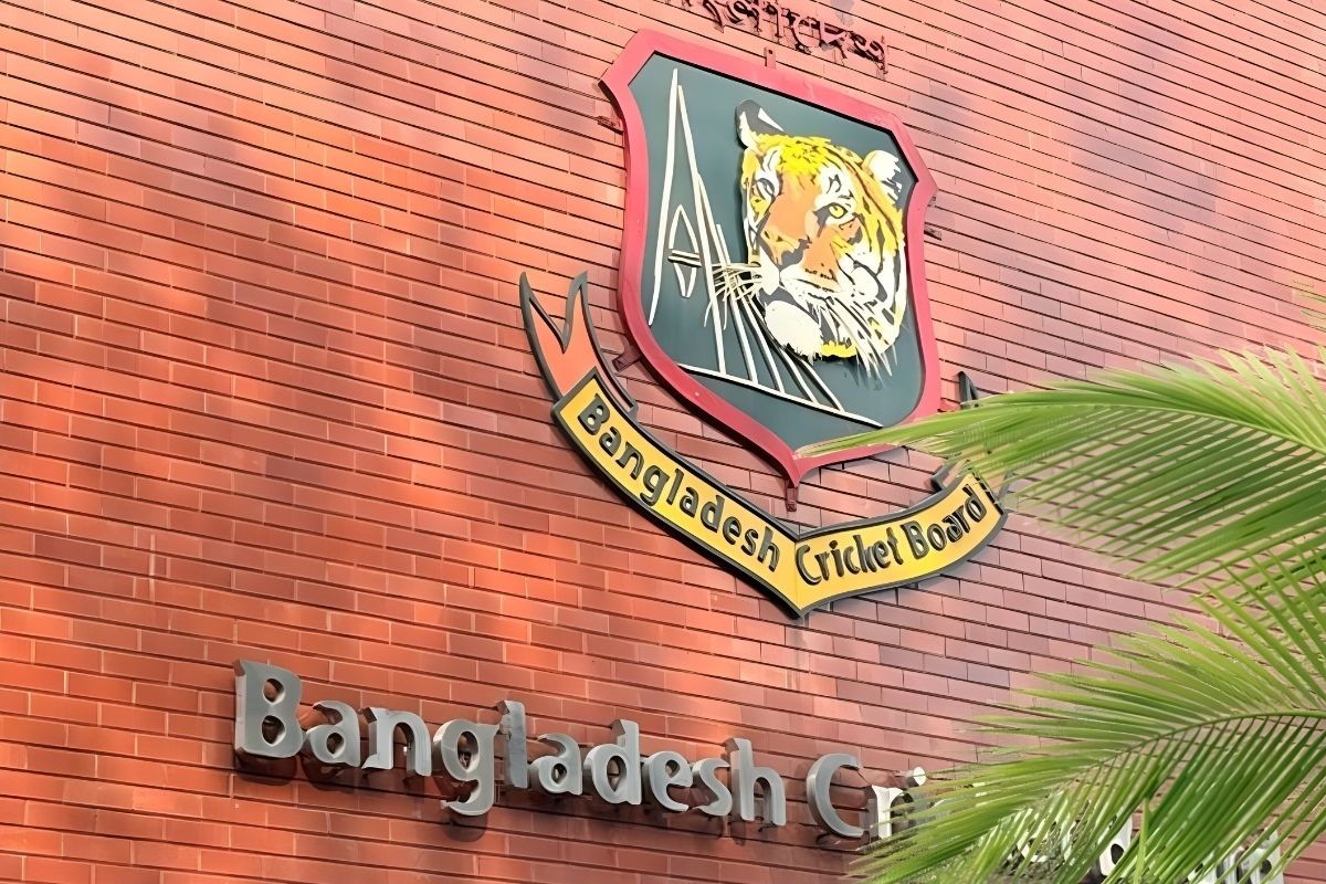 পাকিস্তানের ভারত বয়কটের সিদ্ধান্তে চরম সতর্ক বিসিবি