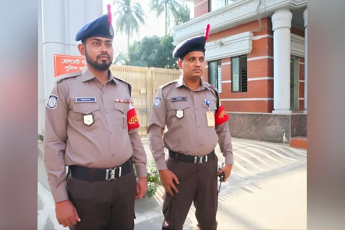 পুলিশ সদস্যদের প্রত্যাশা পুরনো পোশাক ফেরত