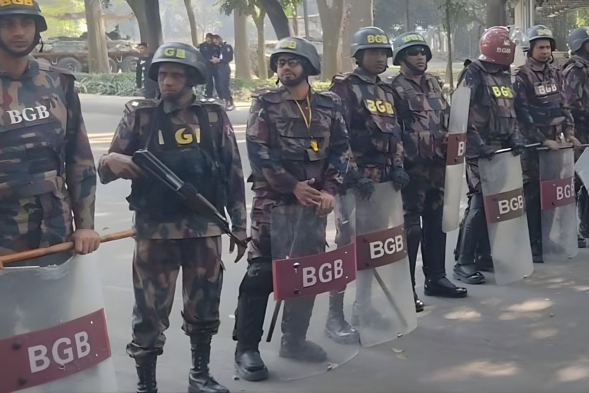 প্রধান উপদেষ্টার বাসভবনের চারপাশে ১৪৪ ধারা জারি