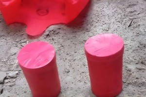 প্রবাসীর বাড়িতে ককটেল ও চাঁদা হুমকি