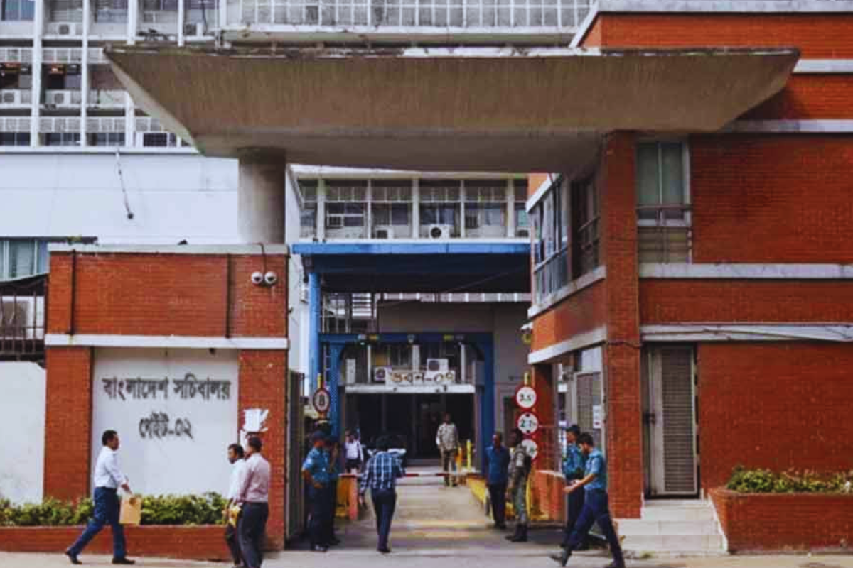 প্রশাসনে সমন্বয়হীনতায় সেবাপ্রার্থীদের ভোগান্তি