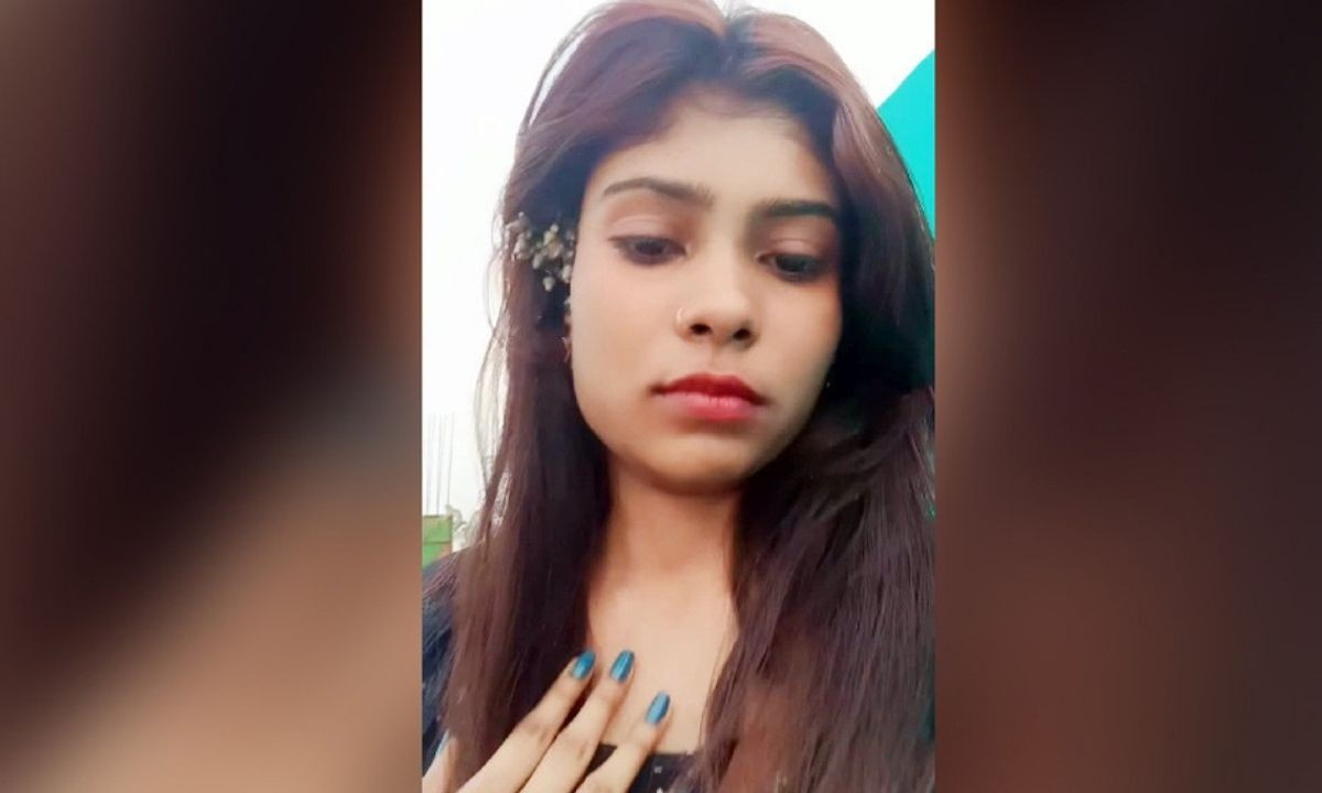 প্রেম ও মাদকাসক্তির টানাপোড়েন: রাজশাহীতে তরুণীর ফেসবুক লাইভে আত্মহত্যা