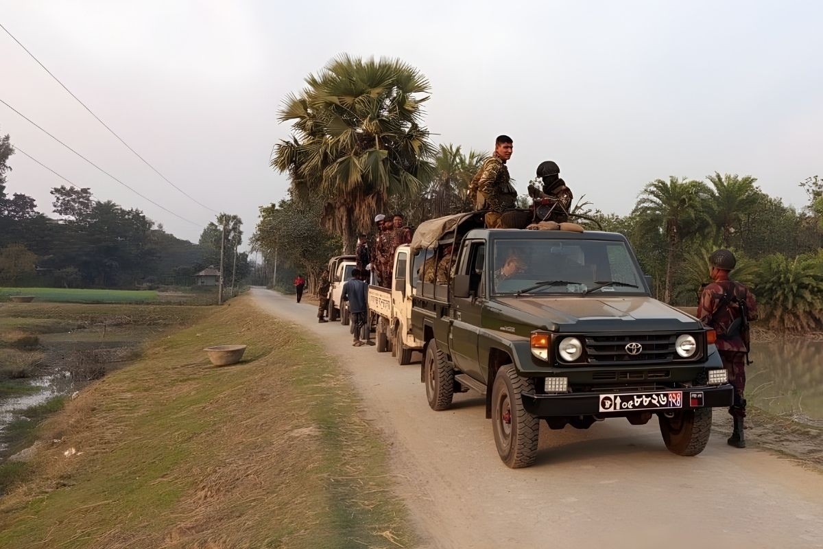 ফেনীতে এখনও উদ্ধার হয়নি চুরি হওয়া অস্ত্র
