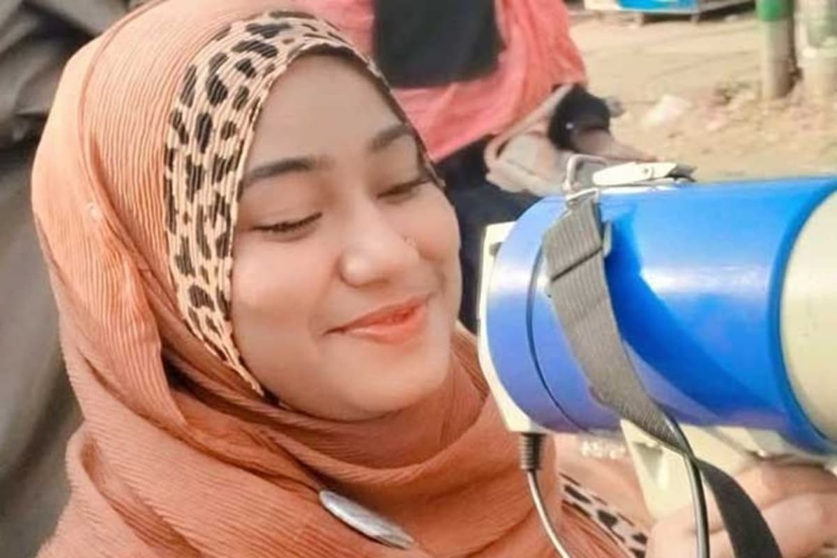 ফেনীতে জেলা মহিলা দলের নেত্রীর রহস্যজনক মৃত্যু