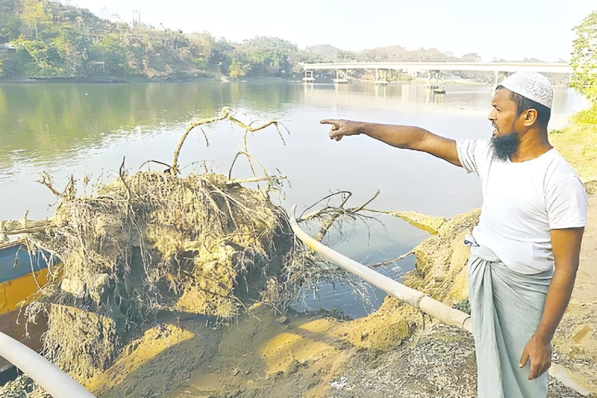 বালু উত্তোলন বন্ধে ভোটারদের চরম দাবী