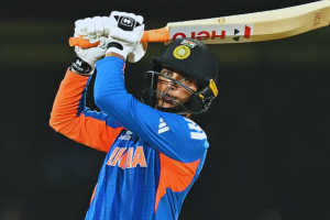 বিধ্বস্ত জিম্বাবুয়ে, সেমির লড়াইয়ে ভারত