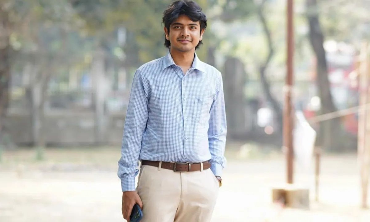 বিশ্ববিদ্যালয়ের ইংরেজি শিক্ষক হলেন ডাকসুর সেই ভিপি প্রার্থী