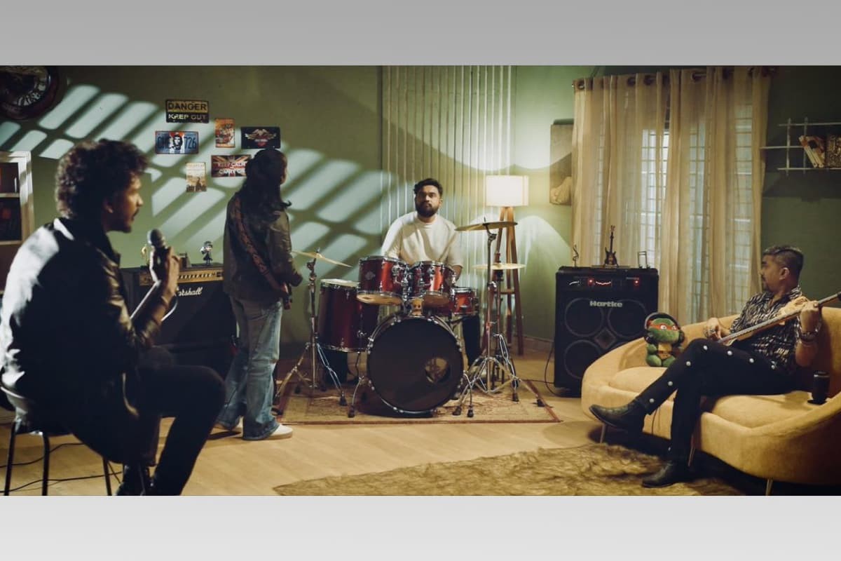 ব্যান্ড সিক্সের আবেগঘন গান ‘ভালোবাসি’ প্রকাশ