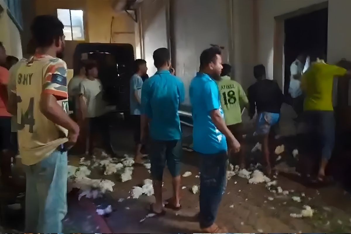 ভালুকায় স্পিনিং মিল অগ্নিকাণ্ডে কোটি টাকার ক্ষয়
