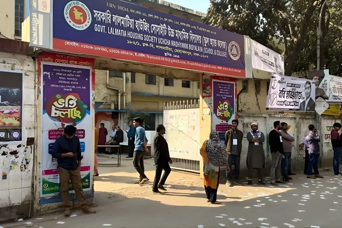 ভোট শান্তিপূর্ণ, উপস্থিতি একদম কম