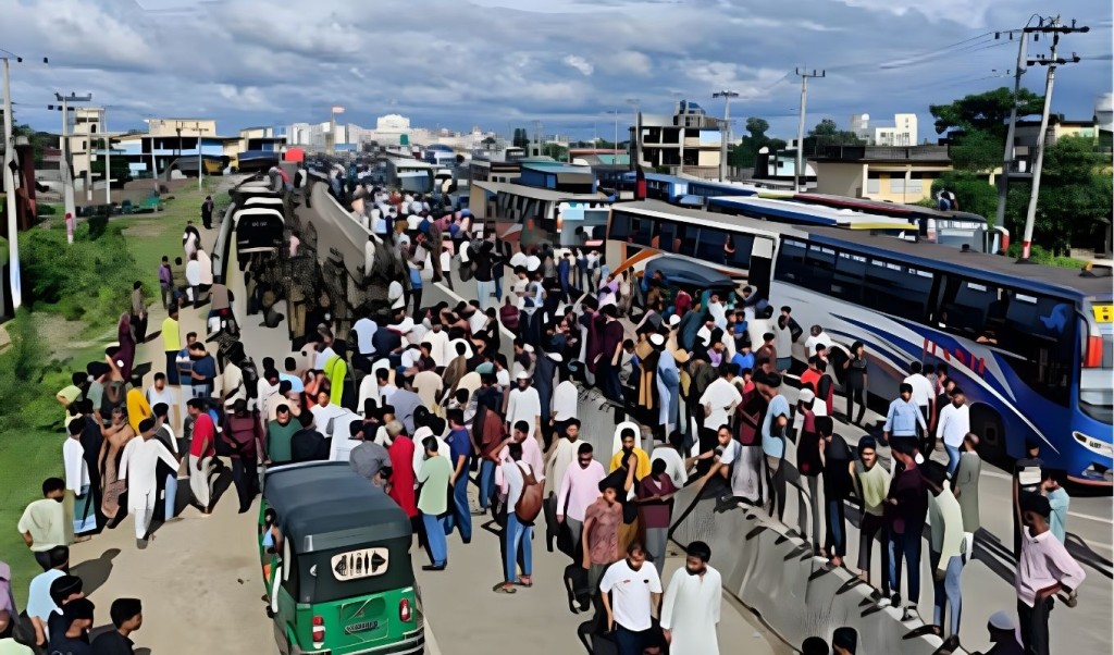 ভোটের উৎসবে অংশ নিতে ভোটাররা বাড়ি ফিরছেন