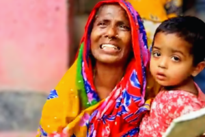 ভোলায় মায়ের হাতে টাকা দিয়ে শিশু অপহরণ