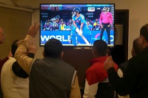 মাঠে দর্শক বাড়াতে ভারত নতুন পথের সন্ধান