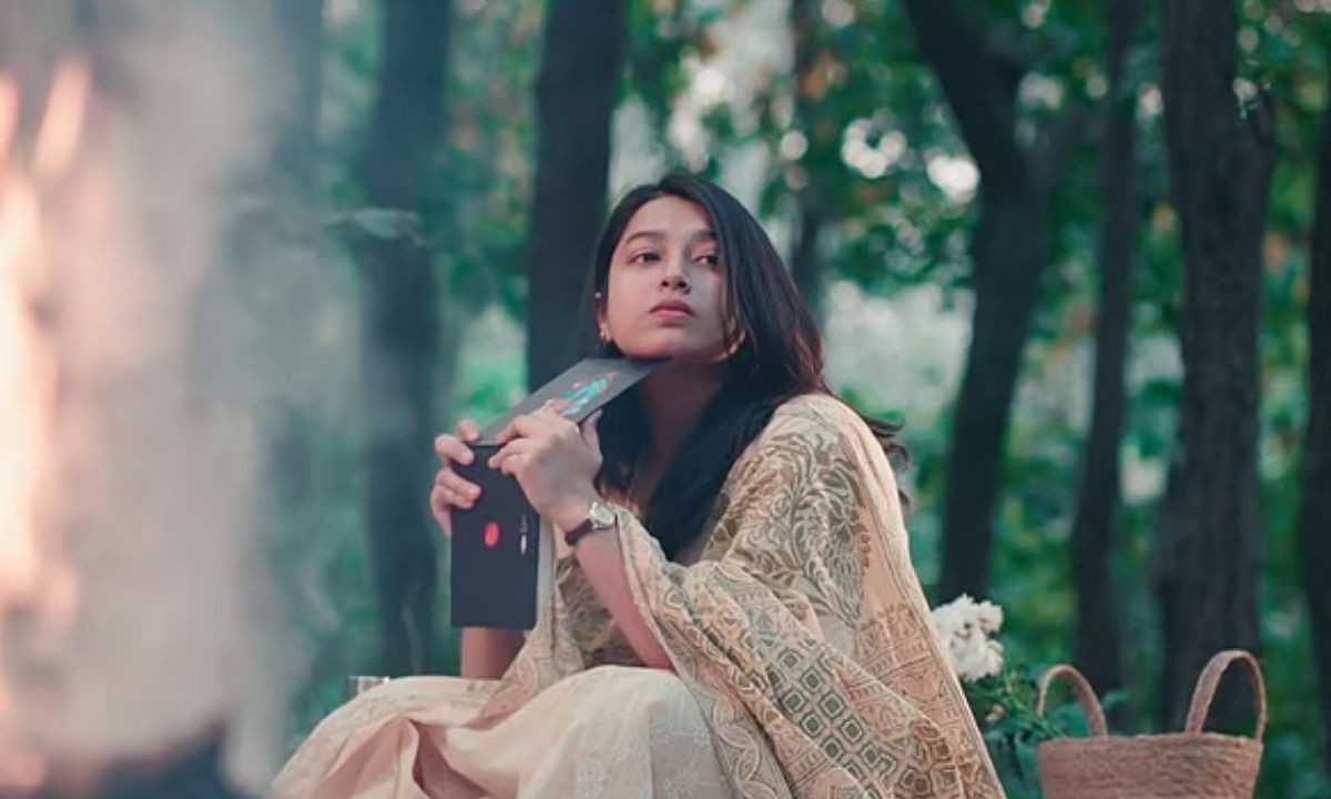 মাশা ইসলামের নতুন গান ‘শ্রাবণী রোদ’: মুগ্ধ শ্রোতা