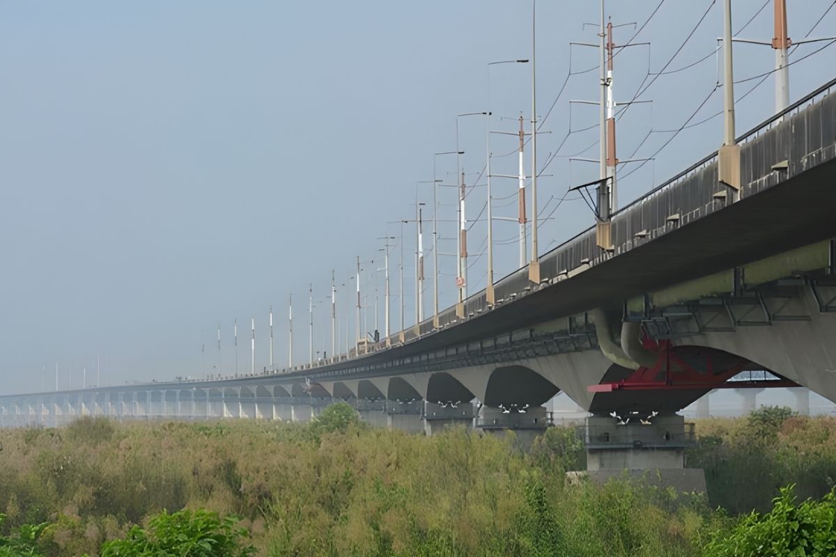 যমুনা সেতুতে যানবাহন চলাচল দ্বিগুণ বৃদ্ধি