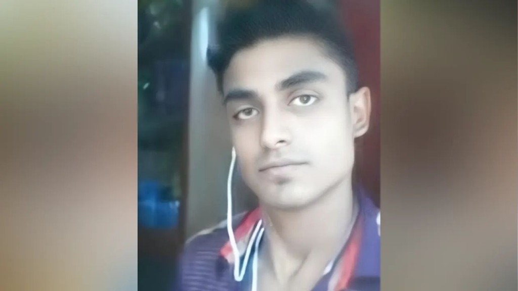 রাজবাড়ীতে তুচ্ছ পাওনা টাকা নিয়ে যুবককে প্রকাশ্যে হত্যা রাজবাড়ীতে তুচ্ছ পাওনা টাকা নিয়ে যুবককে প্রকাশ্যে হত্যা