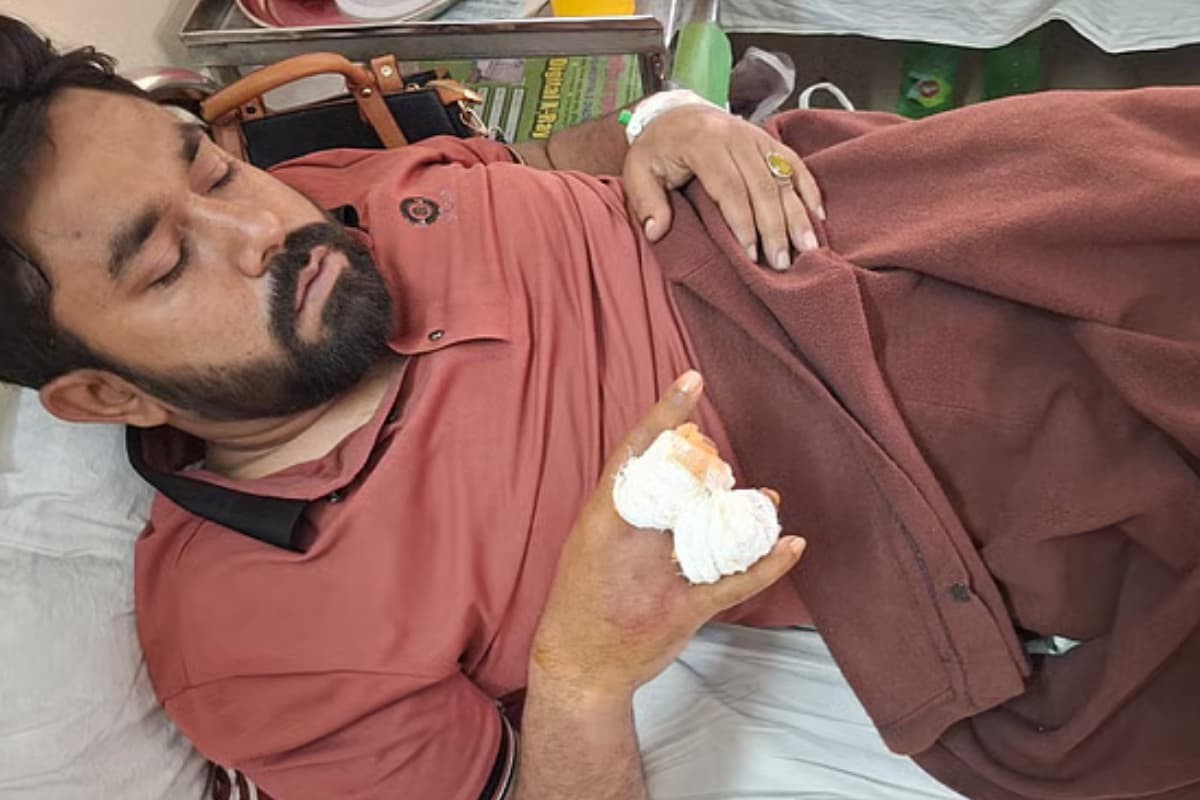 রাজশাহী-৫: নির্বাচনী সহিংসতায় ‘বিদ্রোহী’ সমর্থক আহত