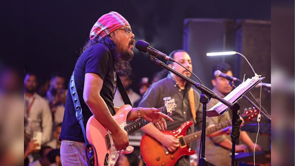 রাত পৌনে বারোটায় ‘বাংলাদেশ জেমসে মাতল মানিক মিয়া রাত পৌনে বারোটায় ‘বাংলাদেশ’ জেমসে মাতল মানিক মিয়া