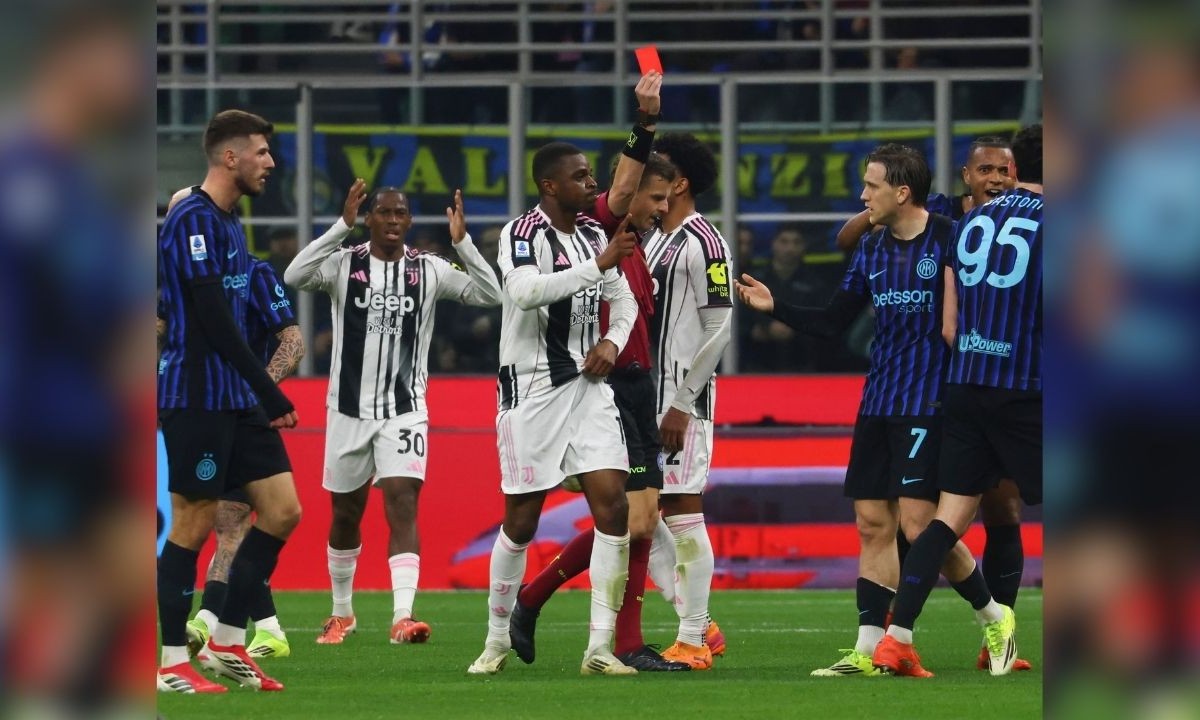 রেফারি লা পেনার ভুল সিদ্ধান্ত এবং প্রাণনাশের হুমকি