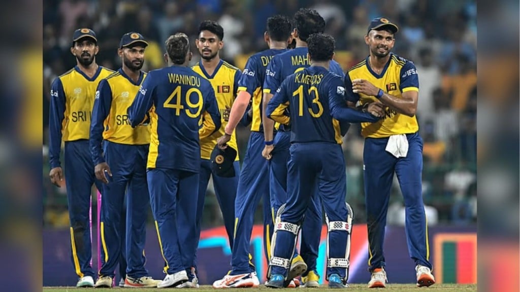 রোমাঞ্চকর লড়াই শেষে আয়ারল্যান্ডকে হারিয়ে লঙ্কানদের সহজ জয় রোমাঞ্চকর লড়াই শেষে আয়ারল্যান্ডকে হারিয়ে লঙ্কানদের সহজ জয়