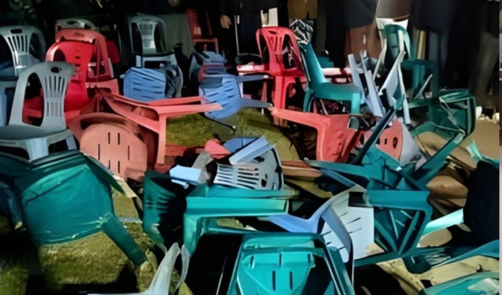 লালপুরে প্রার্থীর সমর্থকদের সংঘর্ষে আহত ১৬ লালপুরে প্রার্থীর সমর্থকদের সংঘর্ষে আহত ১৬