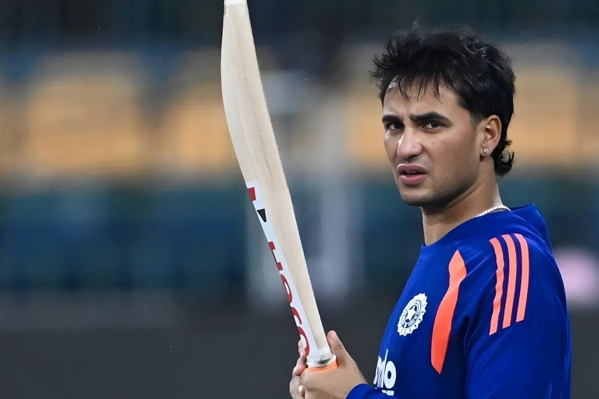 শেষ পর্যন্ত ম্যাচটি নিজের করে নিলেন অভিষেক শর্মা।