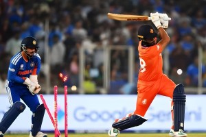 শেষ ম্যাচে সম্মান রক্ষা করল ভারত