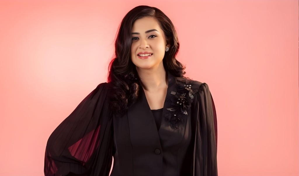 সংবেদনশীল বিষয়ে কথা বলা উপযুক্ত নয়