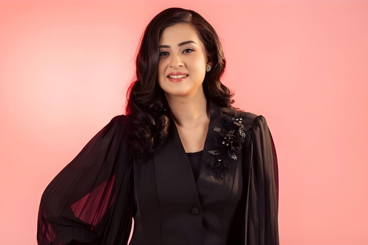 সংবেদনশীল বিষয়ে কথা বলা উপযুক্ত নয়