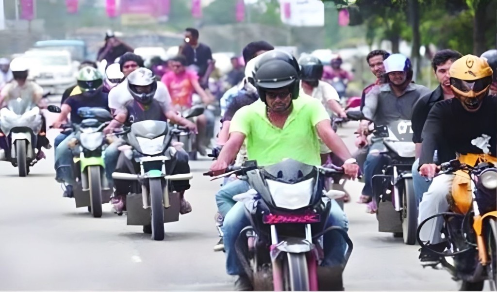 সারা দেশে ৭২ ঘণ্টা মটরসাইকেল চলাচল নিষিদ্ধ