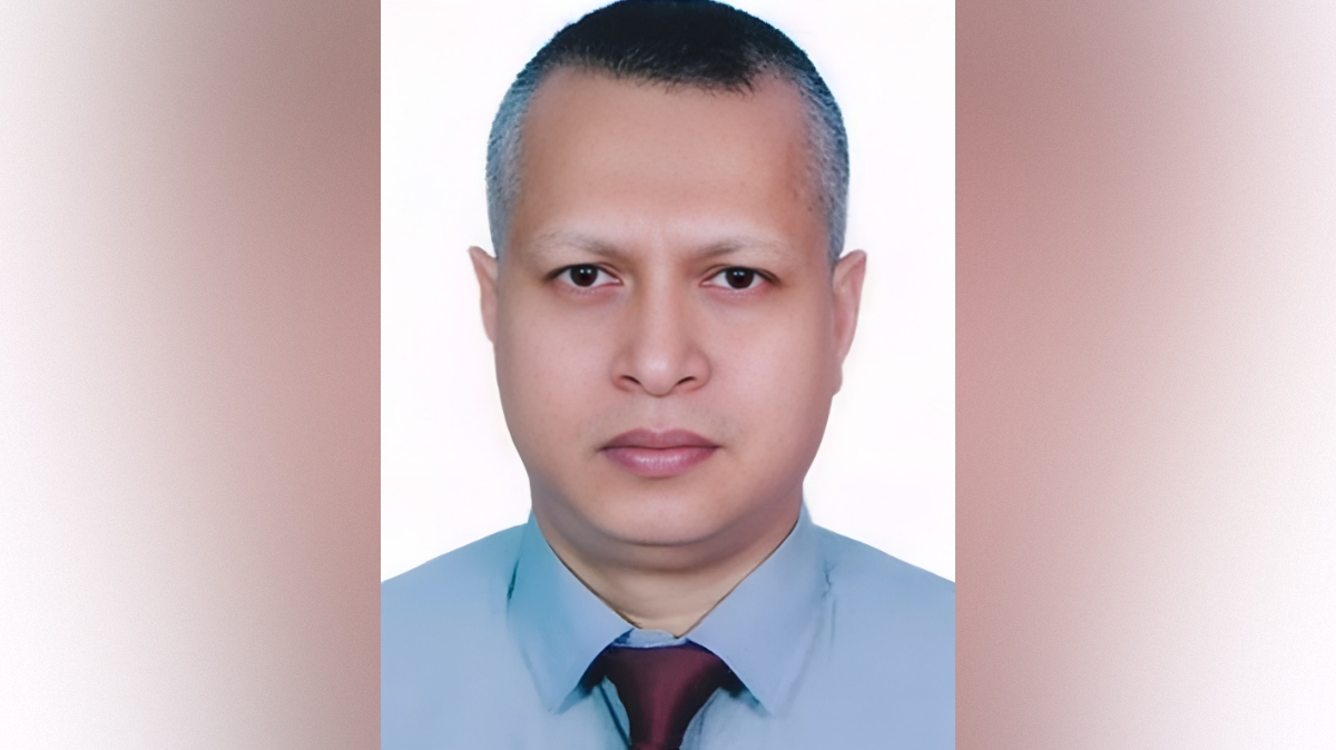 জনপ্রশাসনে আকনুর রহমানের গুরুত্বপূর্ণ দায়িত্ব