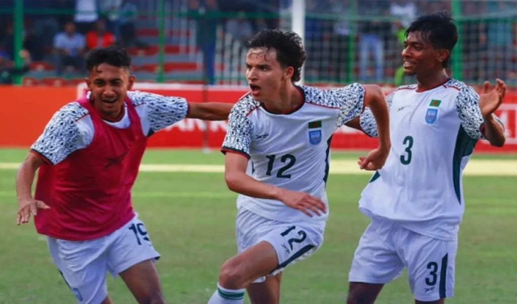Bangladesh Dominate Pakistan in U 20 Opener বাংলাদেশের কাছে পাত্তাই পেল না পাকিস্তান