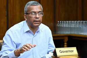 ব্যাংকিং খাতের রাজনৈতিক প্রভাব বন্ধে কঠোর পদক্ষেপ নেওয়া হচ্ছে