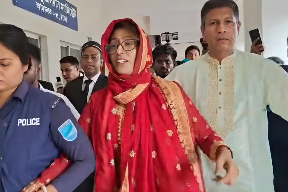 শেখ হাসিনার পক্ষে স্মৃতিসৌধে ফুল দেয়া নিয়ে মডেল মিষ্টি সুবাস গ্রেপ্তার