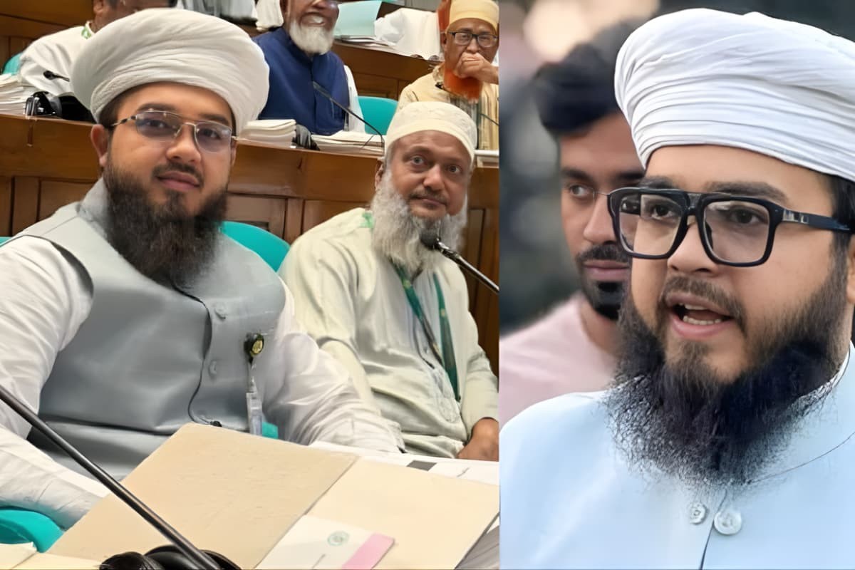 সংসদে নামাজ পড়তে গিয়ে এমপির হানজালা-র জুতা হারালো