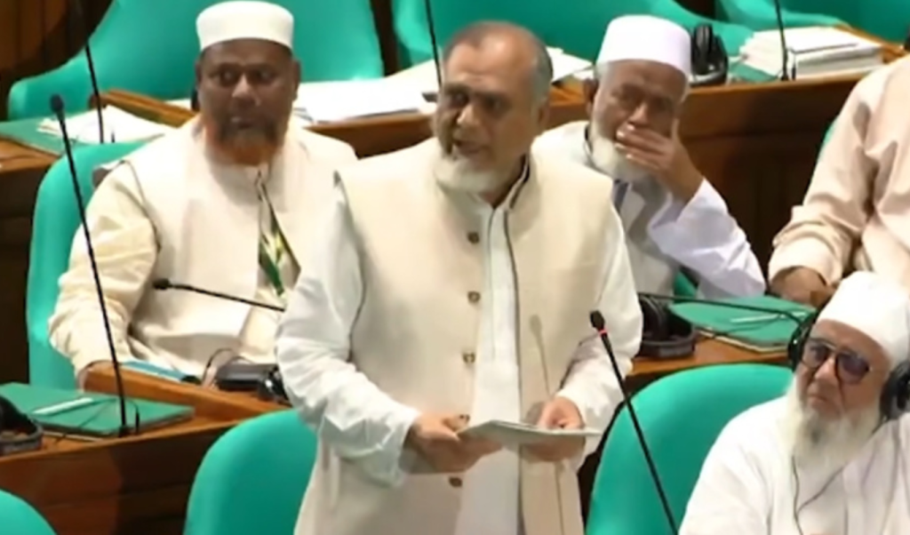 Opposition MP Questions Transport Minister Over Road Deaths "এত মৃত্যুর পরও মন্ত্রী কীভাবে এটিকে ‘স্বস্তিদায়ক যাত্রা’ বললেন", সংসদ সদস্য সাইফুল আলম