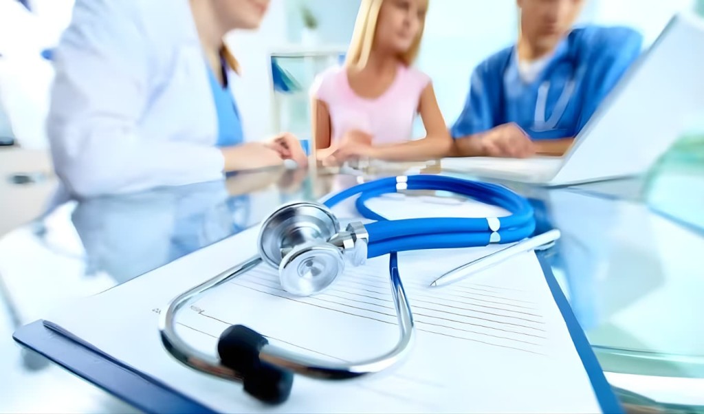 Rising Premiums Deepen Australians Health Insurance Cost Concerns অস্ট্রেলিয়ায় স্বাস্থ্যবিমা ব্যয়চাপে ভোক্তাদের উদ্বেগ বৃদ্ধি