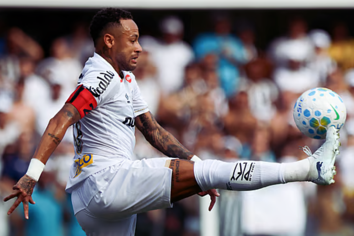 নেইমারের পারফরম্যান্সে ভরসা কম, জাতীয় দলে অনিশ্চিত