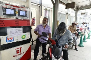 অপরিবর্তিত থাকল জ্বালানি তেলের মূল্য