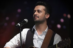আতিফ আসলামের কণ্ঠে পিএসএল-১১ উন্মাদনা