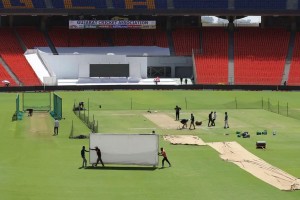 আহমেদাবাদের পিচ কি ভারতের পক্ষে প্রস্তুত করা হচ্ছে?