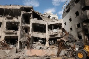 ইরানের ক্ষেপণাস্ত্র হামলায় দমবন্ধ ইসরায়েলের মধ্যাঞ্চল