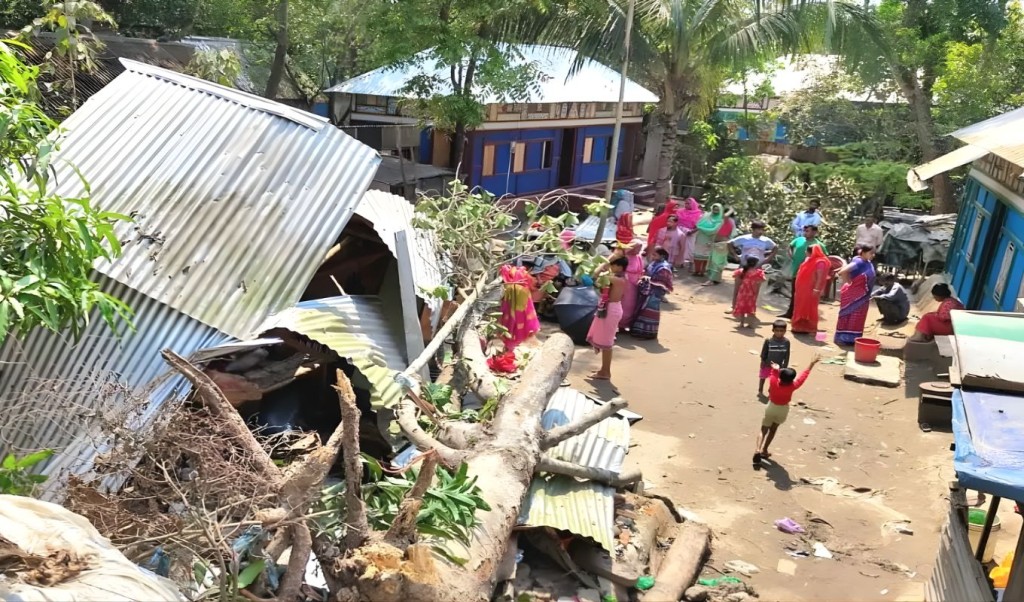 কালবৈশাখী ঝড়ে নারীর মৃত্যু কালবৈশাখী ঝড়ে নারীর মৃত্যু