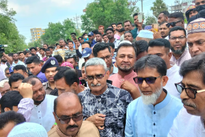 কুমিল্লা বাস–ট্রেন দুর্ঘটনায় নিহতদের পরিবার এক লাখ টাকা করে পাবে: রেল প্রতিমন্ত্রী