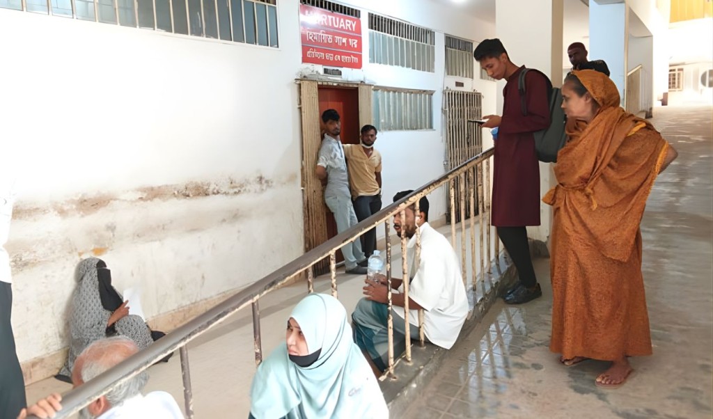কুমিল্লায় বাস–ট্রেন দুর্ঘটনায় নিহত ১২ জনের পরিচয় কুমিল্লায় বাস–ট্রেন দুর্ঘটনায় নিহত ১২ জনের পরিচয়