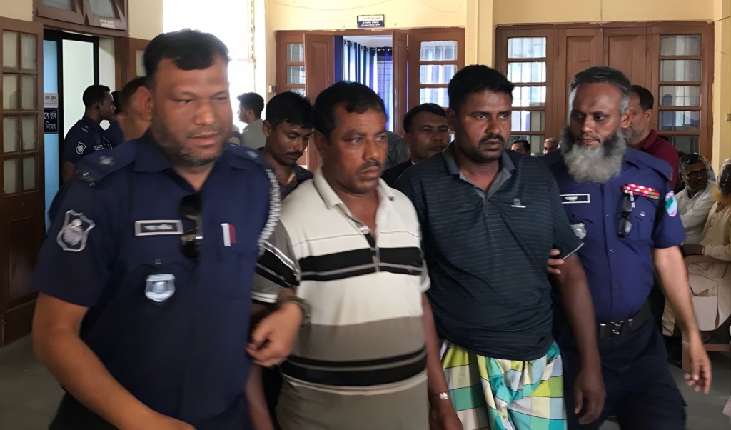 কুষ্টিয়ায় হত্যাকাণ্ডে চারজনের যাবজ্জীবন দণ্ড কুষ্টিয়ায় হত্যাকাণ্ডে চারজনের যাবজ্জীবন দণ্ড