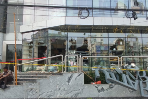 গুজবে উত্তরা শপিং মলে ভাঙচুর, গ্রেপ্তার ১২