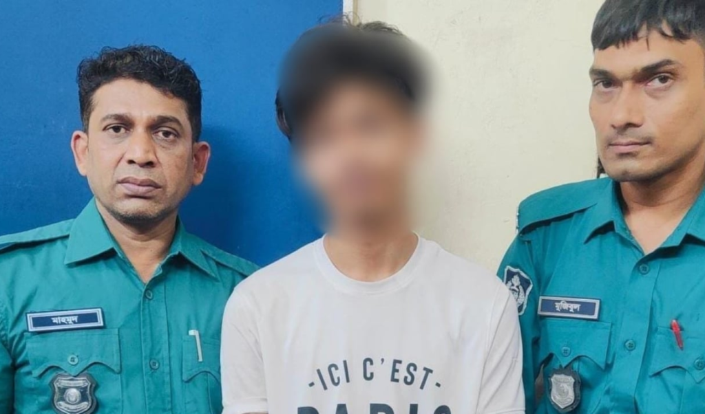 চট্টগ্রামে শীর্ষ সন্ত্রাসী বড় সাজ্জাদের ভাগিনা আলভিন গ্রেফতার চট্টগ্রামে শীর্ষ সন্ত্রাসী বড় সাজ্জাদের ভাগিনা আলভিন গ্রেফতার